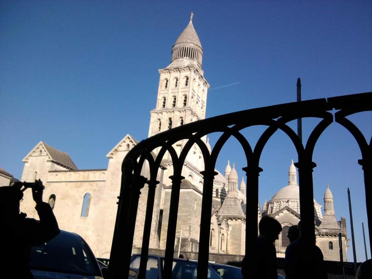 Logis 8 St Front Gite Urbain Perigueux Exterior photo